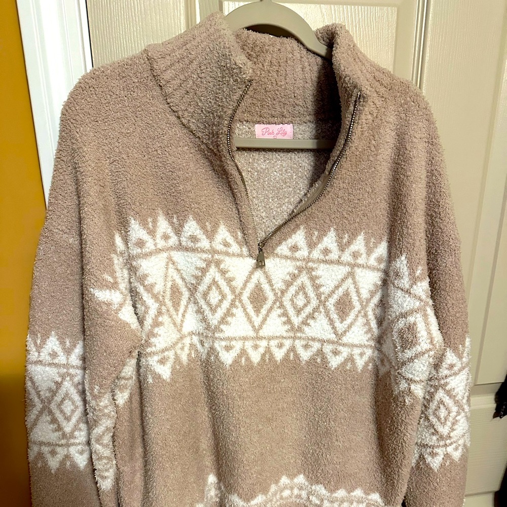 Pink lily Sherpa quarter zip pullover!